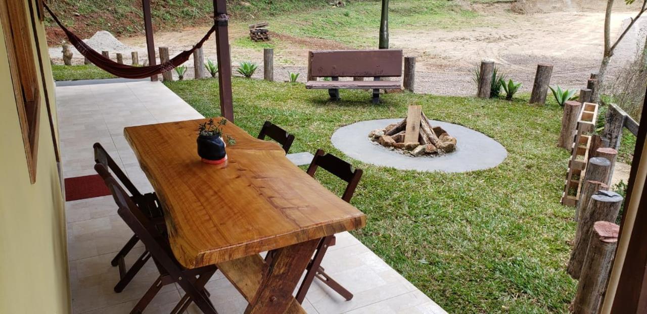 Cabana Da Montanha - Sitio Pasangas Санту-Антониу-ду-Пиньял Экстерьер фото