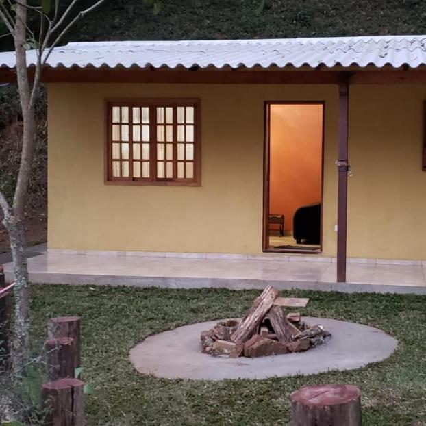 Cabana Da Montanha - Sitio Pasangas Санту-Антониу-ду-Пиньял Экстерьер фото